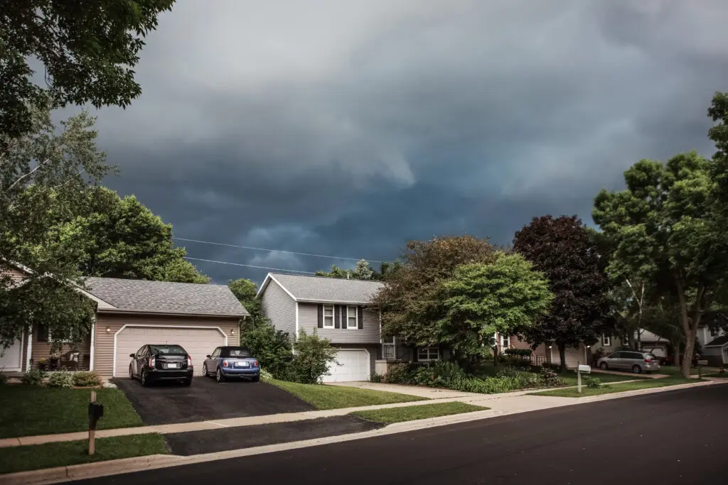 Stay connected during the 2025 summer storm season in Illinois